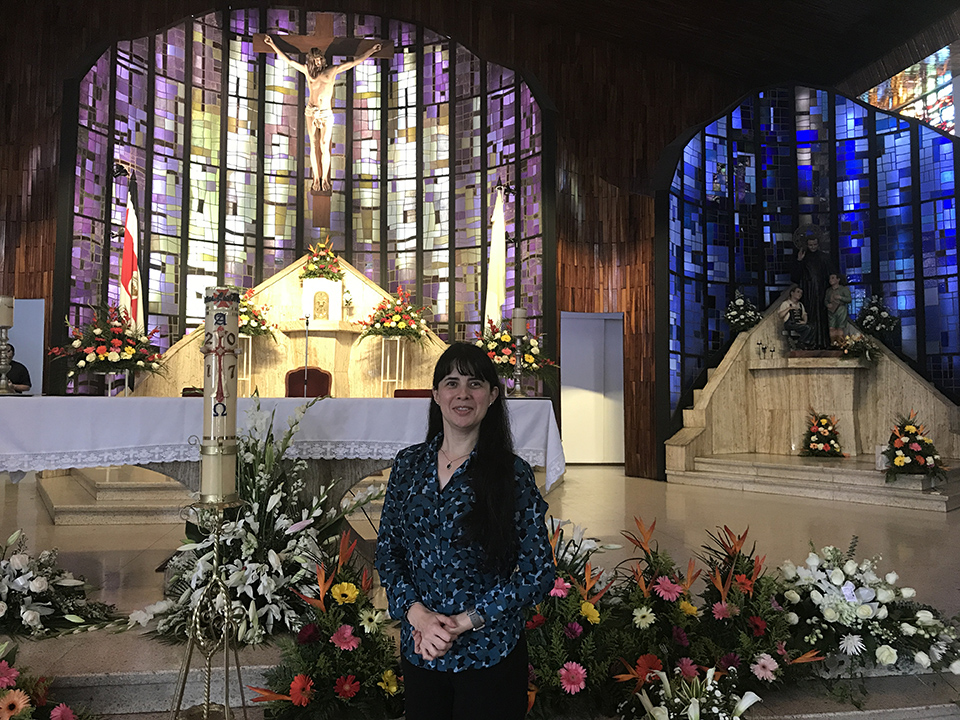 Canto de funerales Ministerio de Silvia Rodriguez